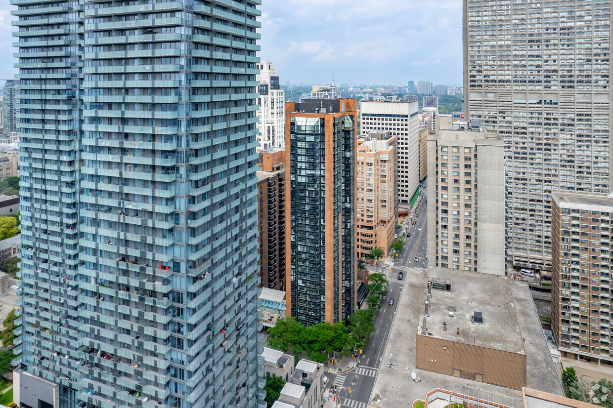 Aerial Photo - Bay Charles Tower