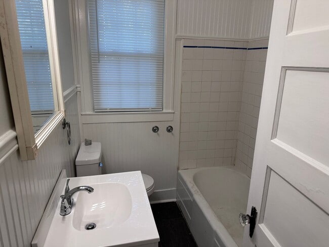 Foto del edificio - Cottage Style Home