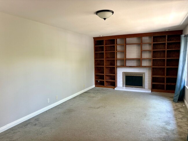 Building Photo - 12248 Buckskin Trail