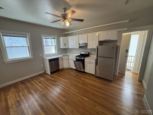 Building Photo - 20 JFK St. Unit 7