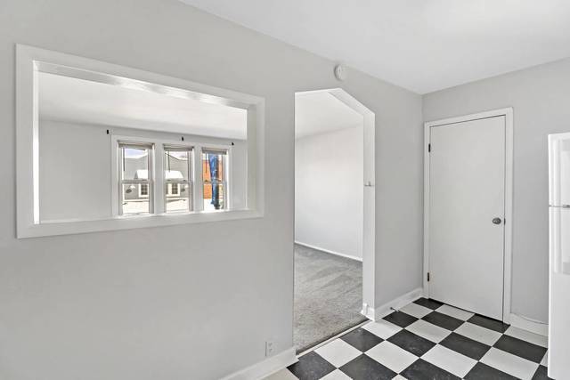 Building Photo - 201 S Main St