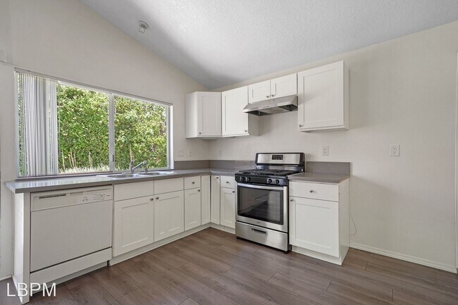 Building Photo - 3 br, 2 bath House - 5473 Softwind Way