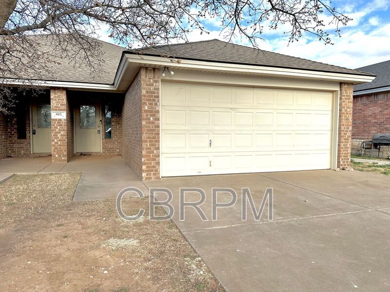 Foto principal - 615 N Elkhart Ave