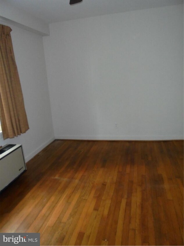 Primary Photo - 316 Ashby St