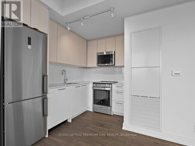 Building Photo - 225 Veterans Drive