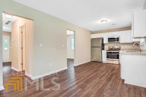 Building Photo - 3920 Melanie Woods Dr