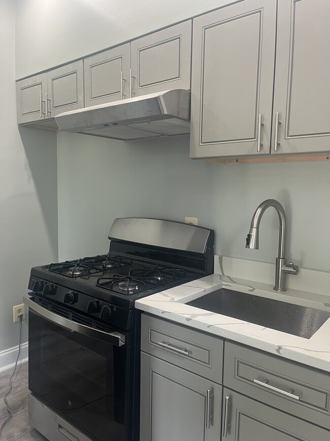 KItchen - 2720 St Paul St