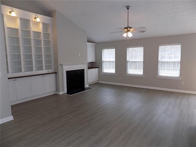 Building Photo - 1530 Brush Creek Dr