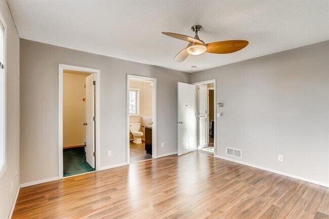 Building Photo - 19158 Evans Cir, Elk River, MN, 55330