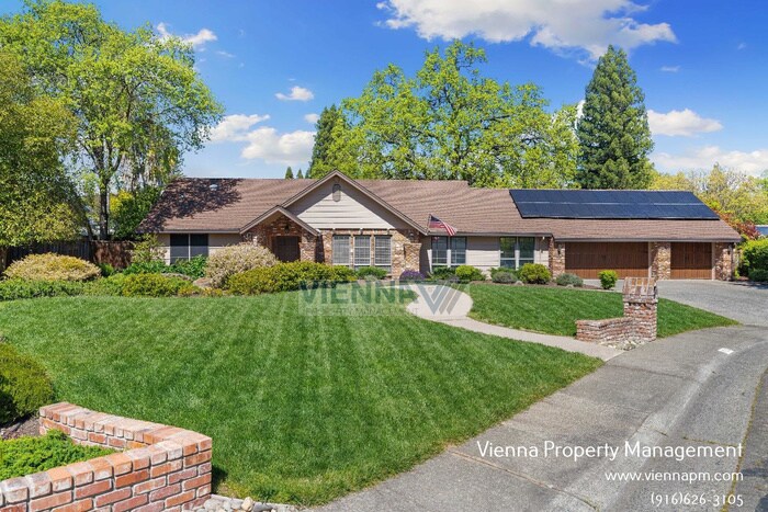 Primary Photo - 3539 Buckskin Ct