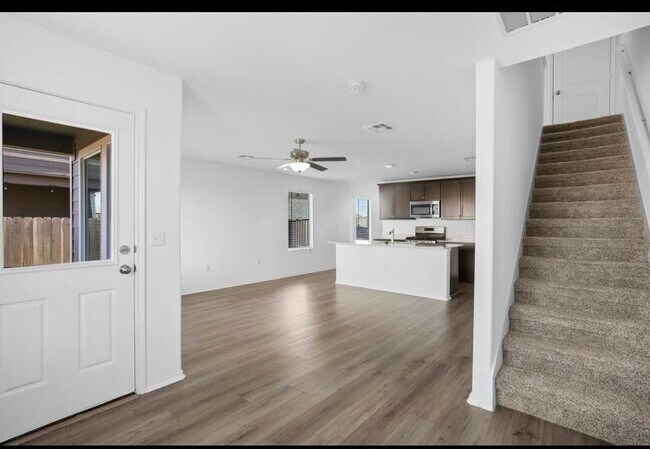 Foto del edificio - 7125 Dancing Wind Ln