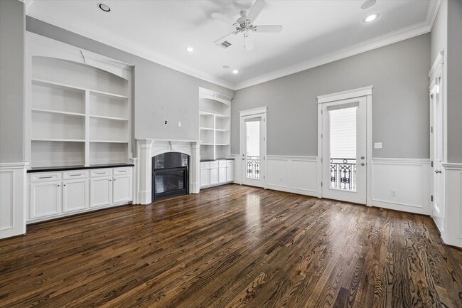 Building Photo - 609 Rutland St