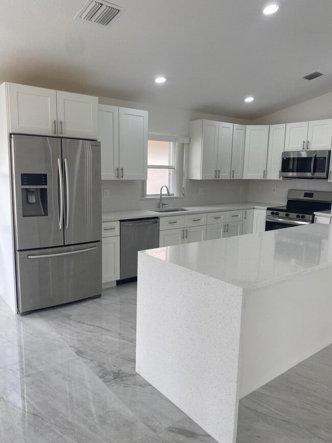 Building Photo - 8764 Chunnel Dr
