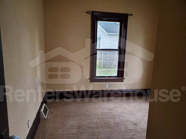 Foto del edificio - 407 N Elm Ave