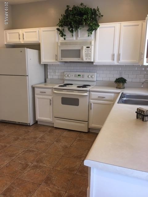 Foto del edificio - 8940 W Olive Ave