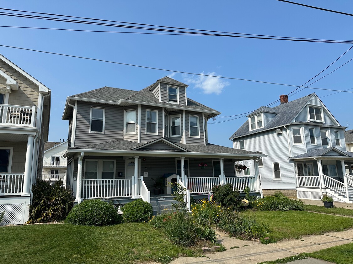 Primary Photo - 108 5th Ave