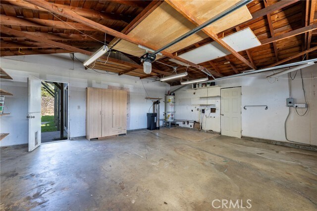 Foto del edificio - 5153 Merrill Ave