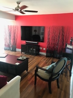 Living room 2 - 125 SW Jefferson Ave