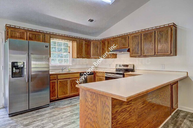 Foto del edificio - 9166 Tara Dr SW