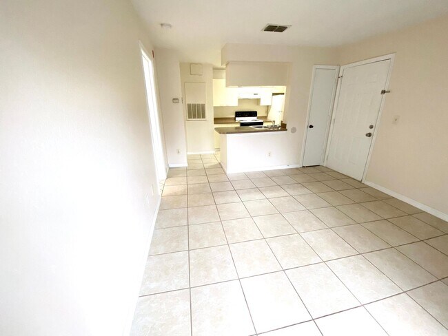 Foto del edificio - 2550 N Alafaya Trail