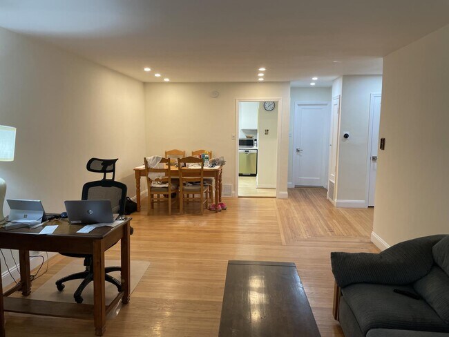 Foto del edificio - 2262 42nd Ave