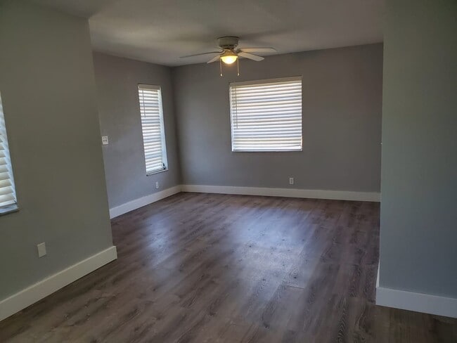 Foto del edificio - 5628 Hayes St