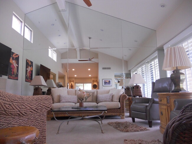 Building Photo - 213 Seville Cir
