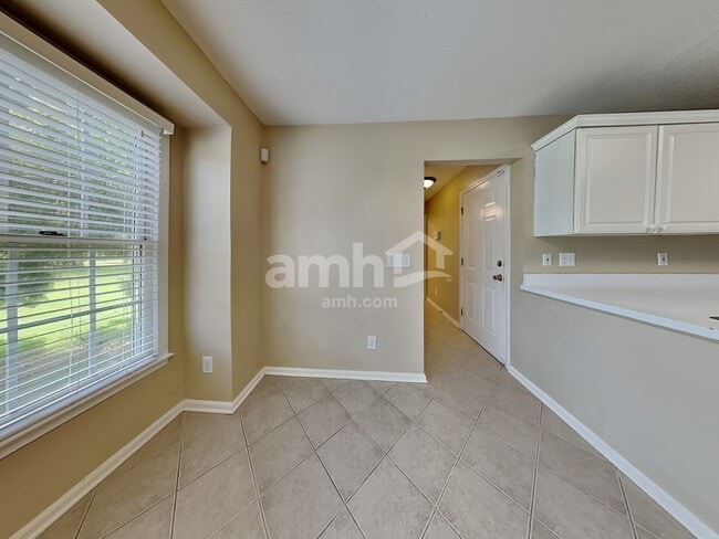 Building Photo - 6307 Stonewick Dr