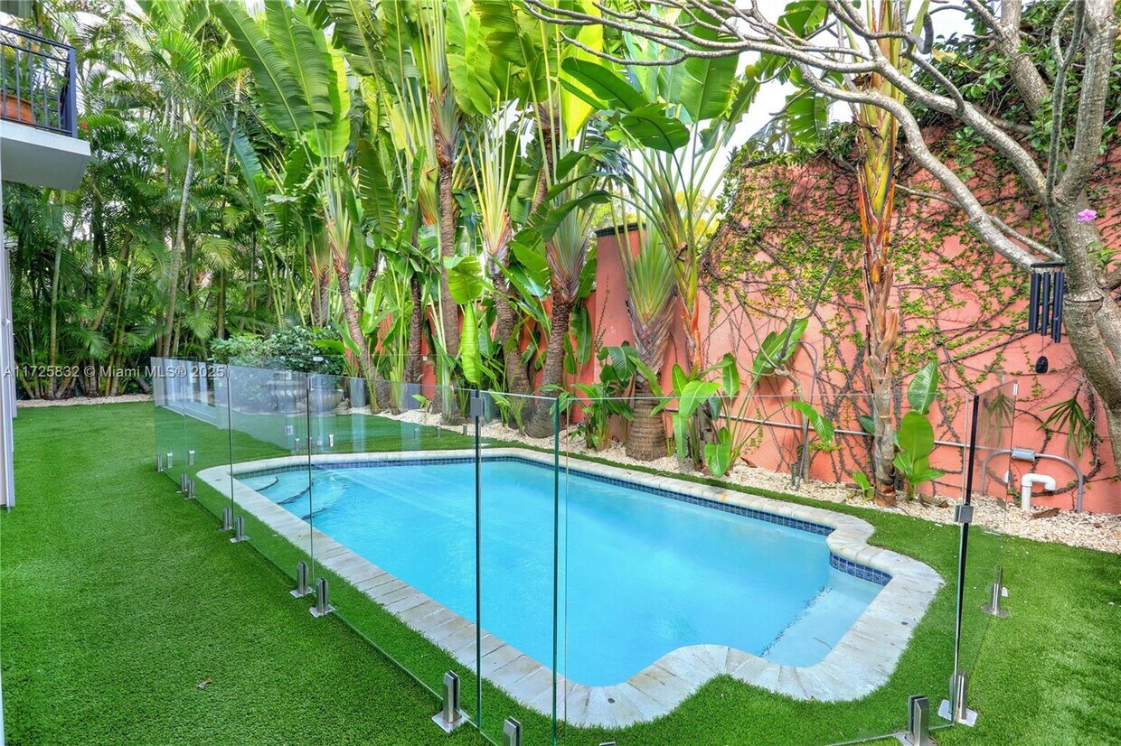 Foto principal - 2725 Brickell Ct