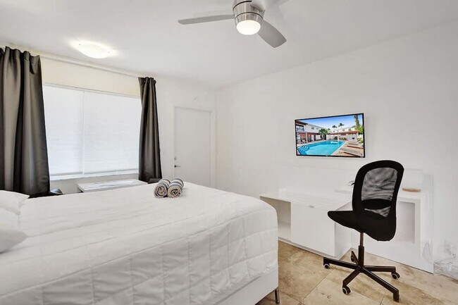 Foto del edificio - 3215 NE 7th St