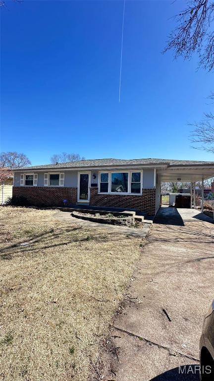 Primary Photo - 26 Manor Dr