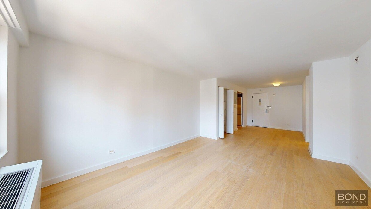 Foto principal - 222 E 39th St