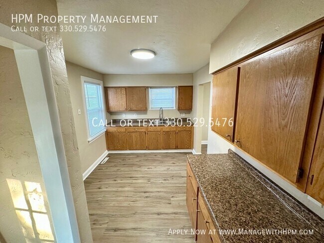 Foto del edificio - 1516 Crescent Rd SW