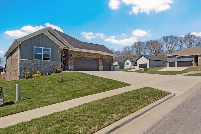 Building Photo - 5480 E Cavalcade Ln