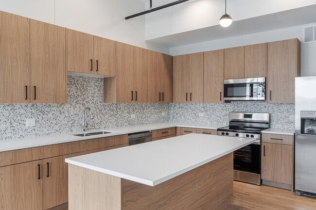 Foto del edificio - 805 N Milwaukee Ave