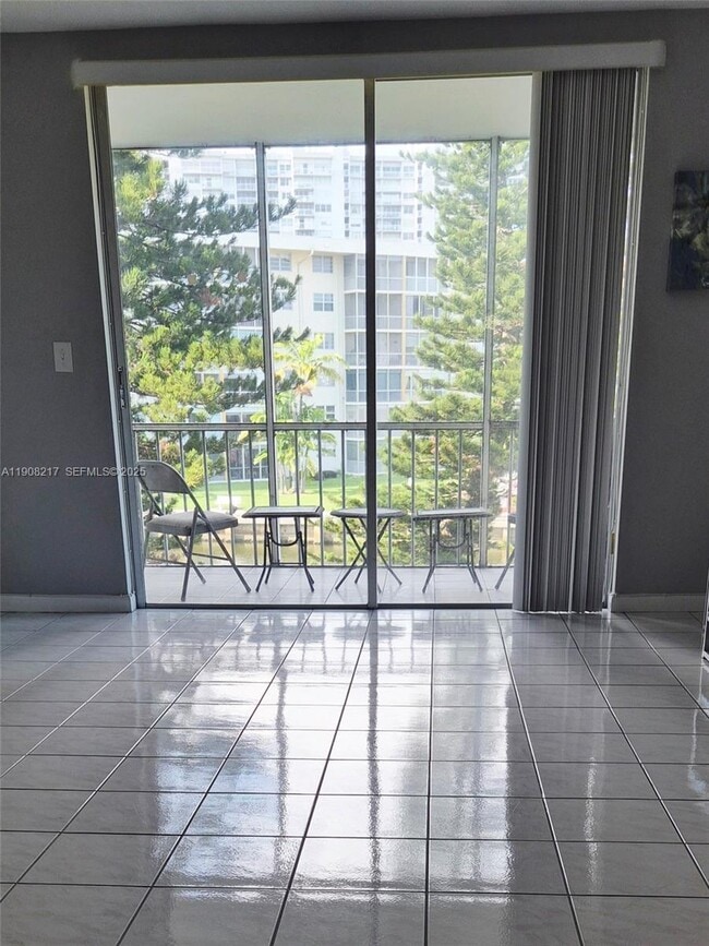 Foto del edificio - 2905 Point E Dr