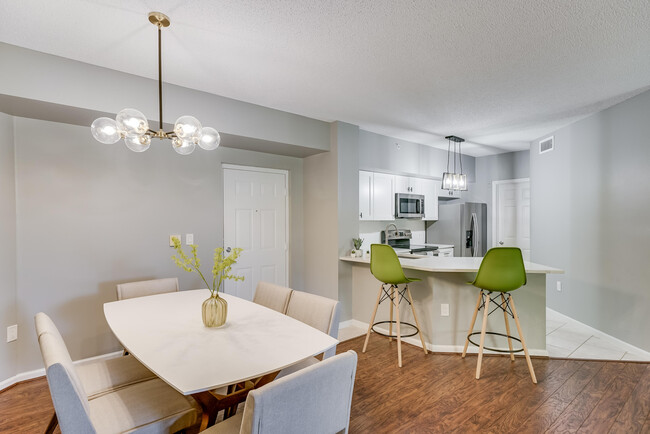 Foto del edificio - 11780 St Andrews Place