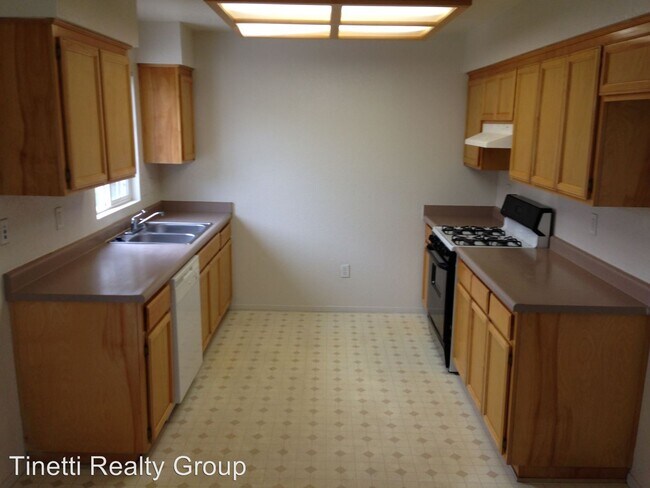 Building Photo - 3 br, 2 bath House - 108 Sonoma St.