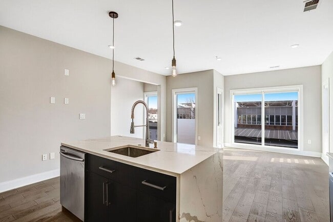 Building Photo - 2812 Georgia Ave NW