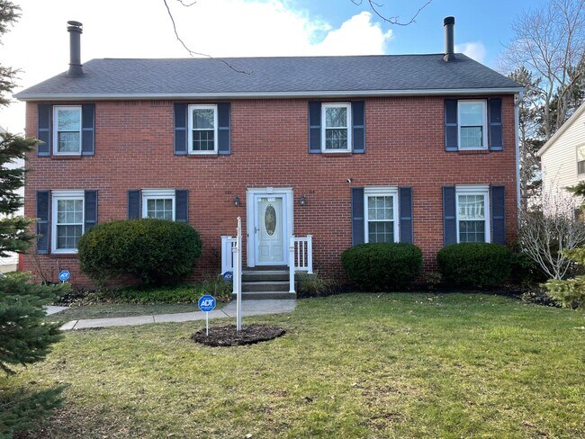 Foto del edificio - 125 Fairgreen Dr