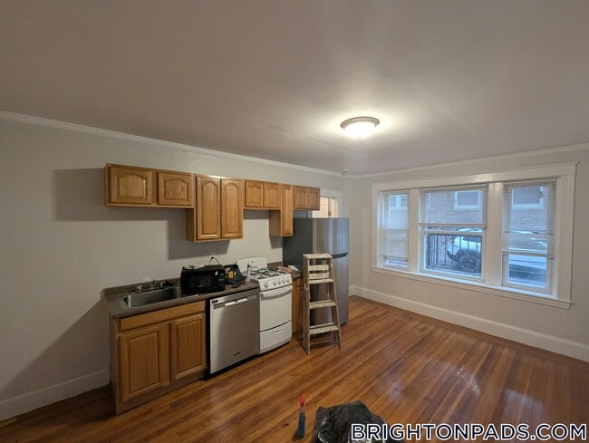 Building Photo - 1615 Commonwealth Ave