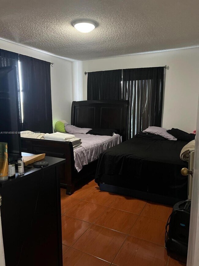 Foto del edificio - 8160 Geneva Ct