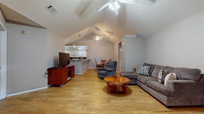 Foto del edificio - 7911 Plum Orchard Way