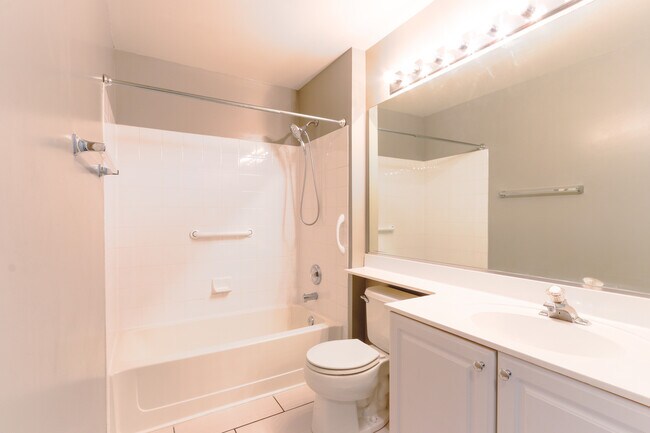 Building Photo - 2973 Kentshire Cir