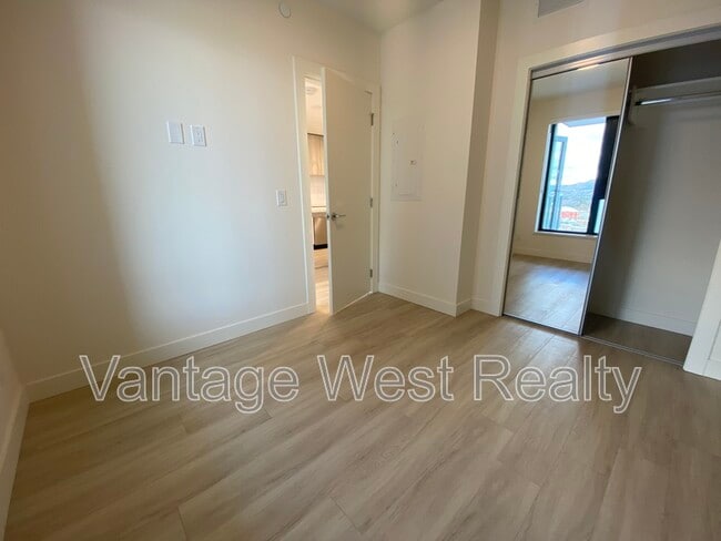 Building Photo - 3699-3699 Capozzi Rd