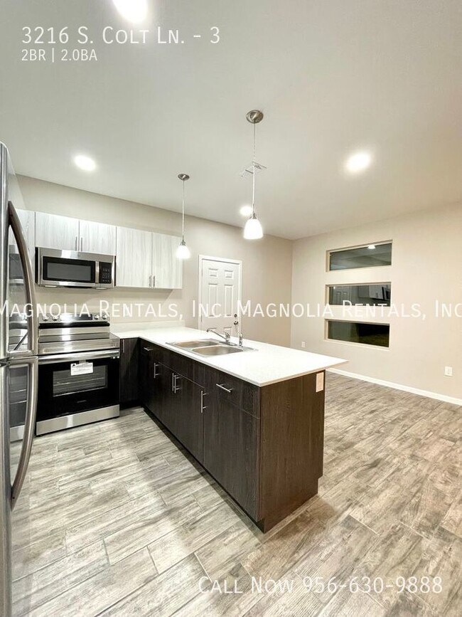 Foto del edificio - 3216 S Colt Ln