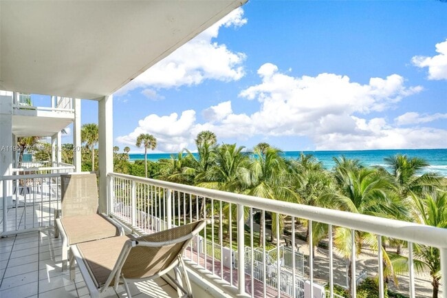 Building Photo - 9341 Collins Ave