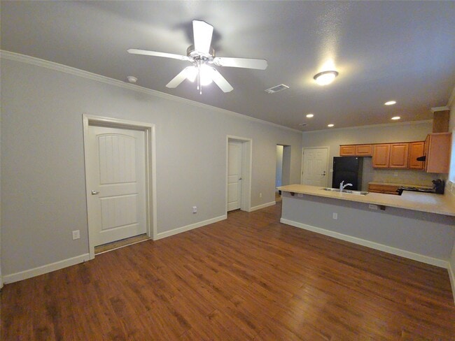 Building Photo - 2607 Virginia Ave