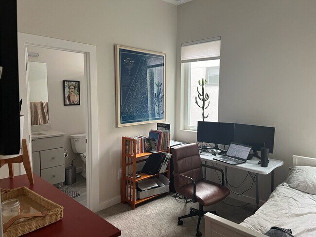 Foto del edificio - 4316 Tennyson St