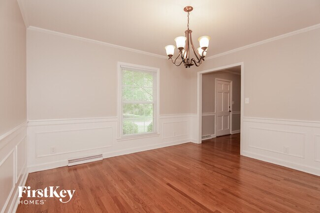 Foto del edificio - 309 Holiday Rd